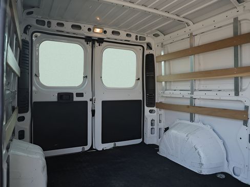 Used 2025 RAM ProMaster 2500 w/ U-Haul Equipment Group FWD image 16