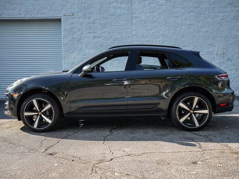 Used 2024 Porsche Macan w/ Premium Plus Package image 10