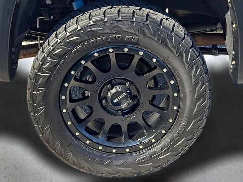 Used 2017 Toyota Tundra SR5 w/ TRD Off Road Package AWD/4WD image 8