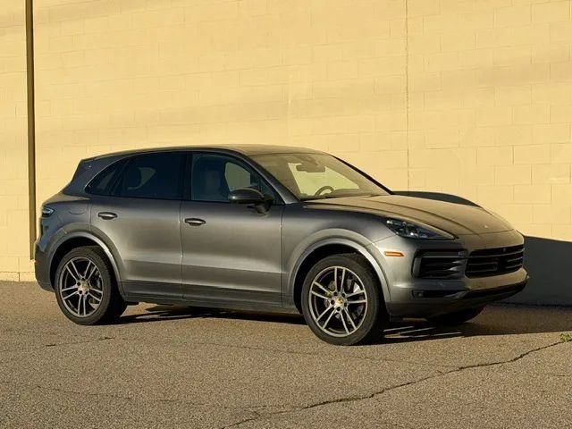 Used 2020 Porsche Cayenne AWD/4WD image 30