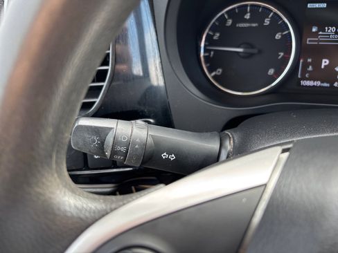 Used 2020 Mitsubishi Outlander ES image 20