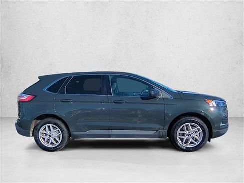 Used 2023 Ford Edge SEL image 4