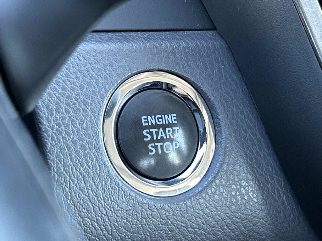 Used 2024 Toyota Camry SE w/ Convenience Package FWD image 31