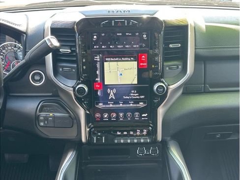 Used 2021 RAM 2500 Laramie AWD/4WD image 17