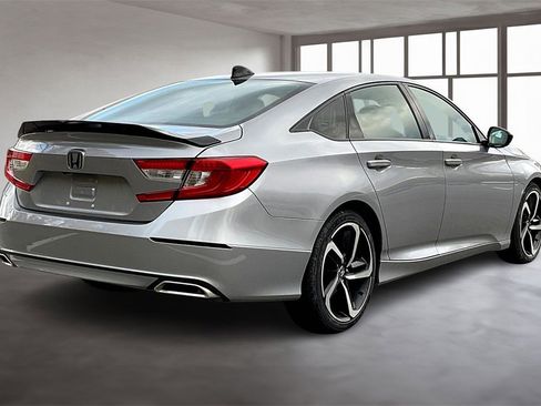 Used 2022 Honda Accord Sport image 6