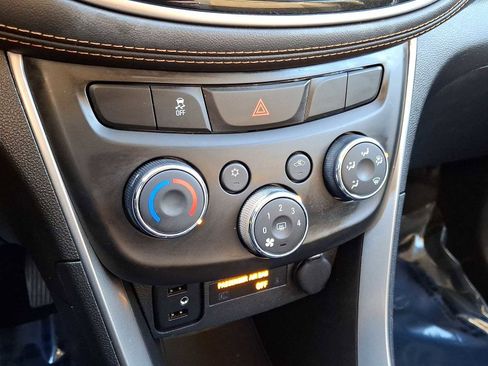 Certified 2019 Chevrolet Trax LT w/ LT Convenience Package image 23