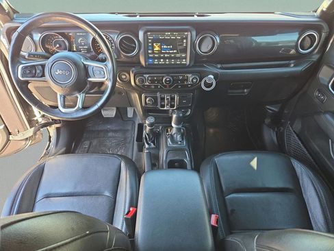 Used 2020 Jeep Wrangler Unlimited Sahara image 27
