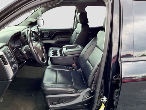 Used 2018 Chevrolet Silverado 1500 LT AWD/4WD image 22