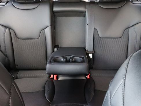 New 2025 Jeep Compass Latitude w/ Sun & Sound Group image 38