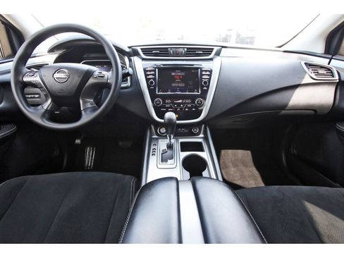 Used 2020 Nissan Murano S FWD image 12