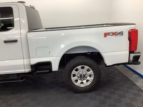 Used 2024 Ford F250 XLT w/ FX4 Off-Road Package AWD/4WD image 4