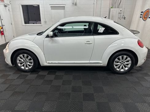 Used 2019 Volkswagen Beetle 2.0T S FWD image 6