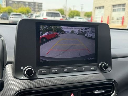 Used 2022 Hyundai Kona SEL image 22