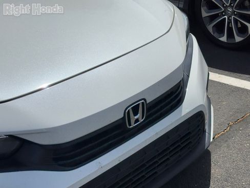 Used 2023 Honda Civic Sport image 7