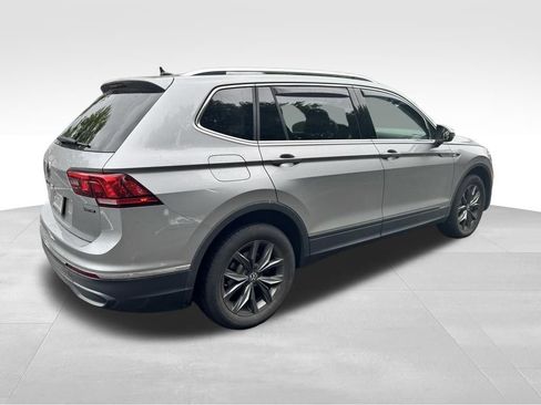 Used 2022 Volkswagen Tiguan SE AWD/4WD image 6