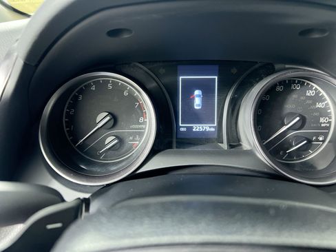 Used 2023 Toyota Camry SE image 20