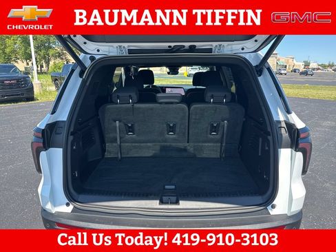 Used 2026 Chevrolet Traverse LT w/ Driver Confidence Package FWD image 30