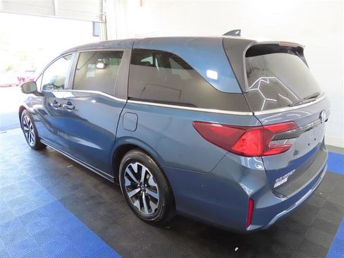 Used 2025 Honda Odyssey EX-L image 10