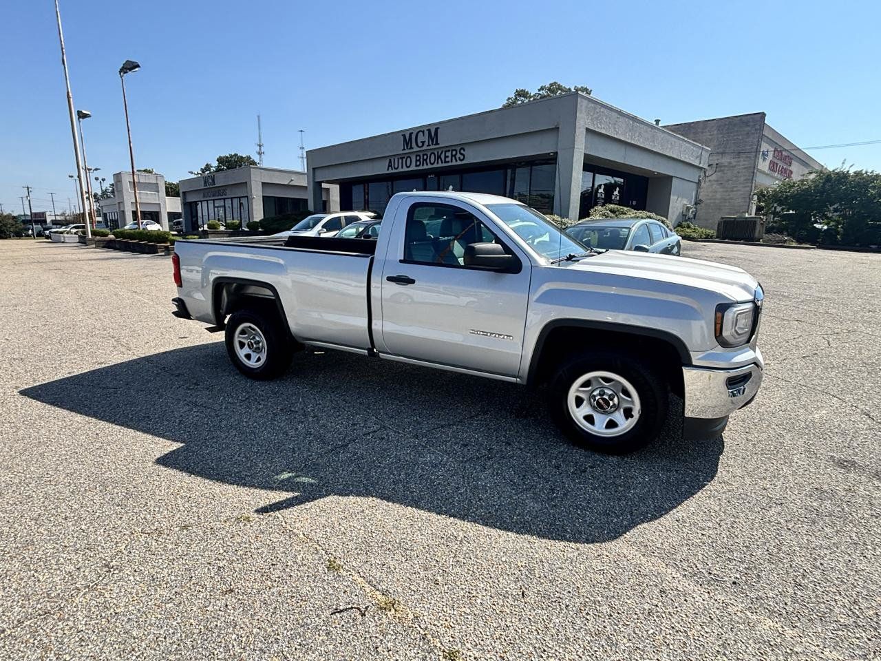 Used 2018 GMC Sierra 1500 2WD Regular Cab image 37