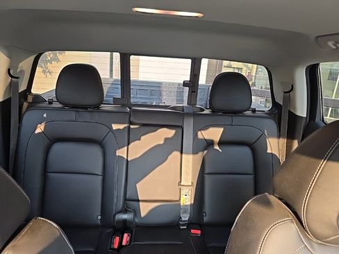 Used 2022 Chevrolet Colorado ZR2 image 10