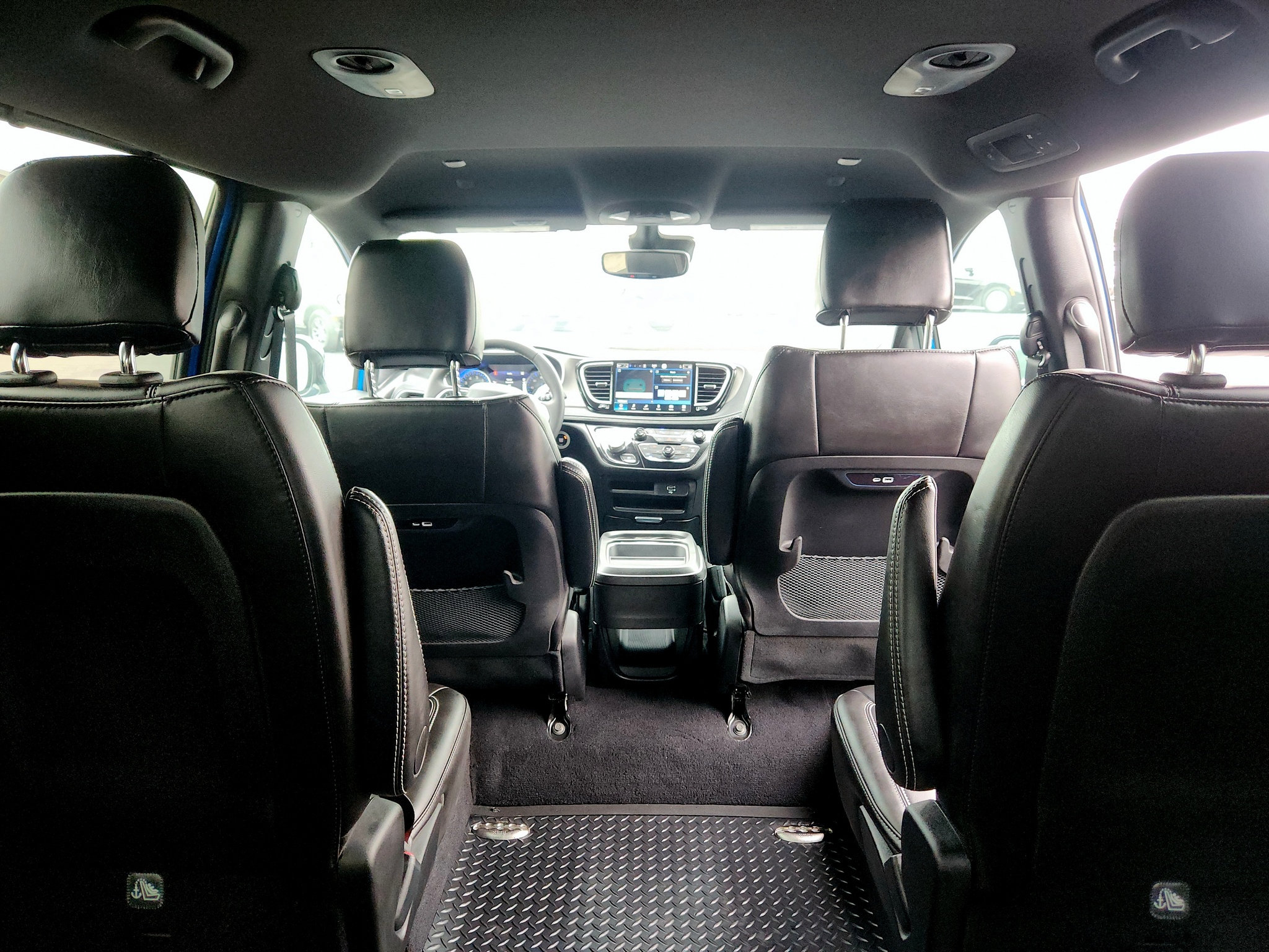 New 2027 Chrysler Pacifica Select FWD image 53