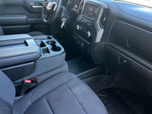 Used 2021 GMC Sierra 3500 4x4 Crew Cab w/ Gooseneck/5TH Wheel Package image 16