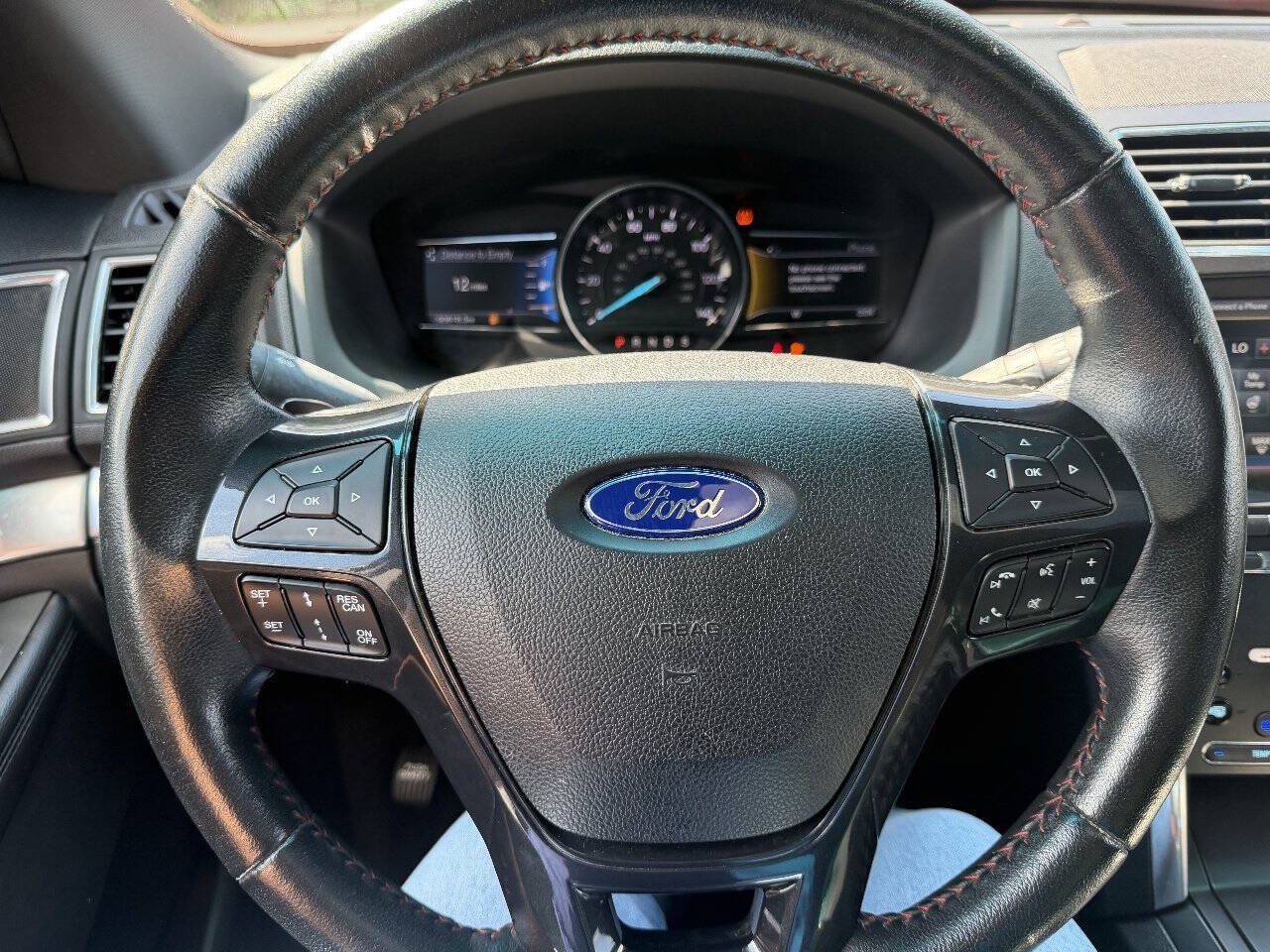 Used 2016 Ford Explorer Sport w/ Equipment Group 401A AWD/4WD image 27