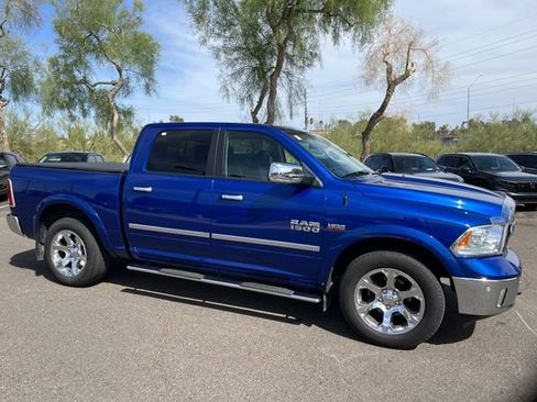 Used 2015 RAM 1500 Laramie w/ Convenience Group AWD/4WD image 6