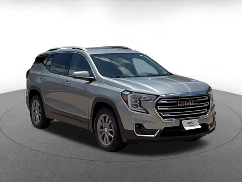 Used 2024 GMC Terrain SLT AWD/4WD image 3