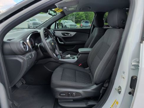 Used 2021 Chevrolet Blazer LT FWD image 12