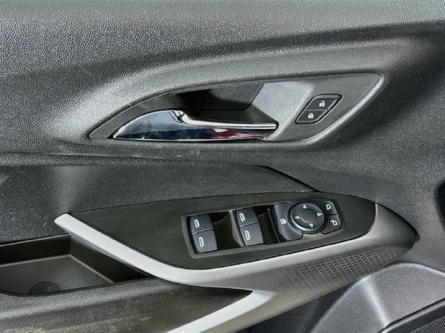 Used 2024 Chevrolet Trax RS w/ Driver Confidence Package FWD image 18