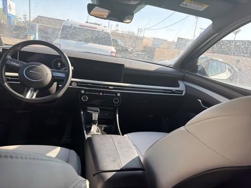 Used 2025 Hyundai Santa Cruz Limited image 25