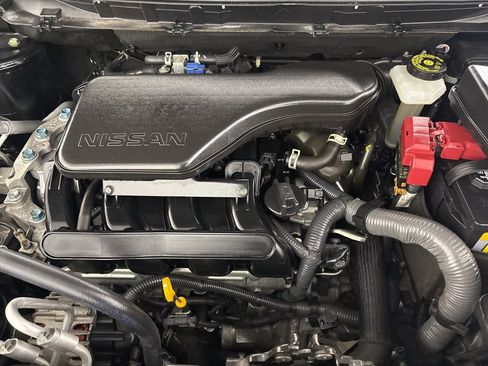 Used 2020 Nissan Rogue Sport S image 30