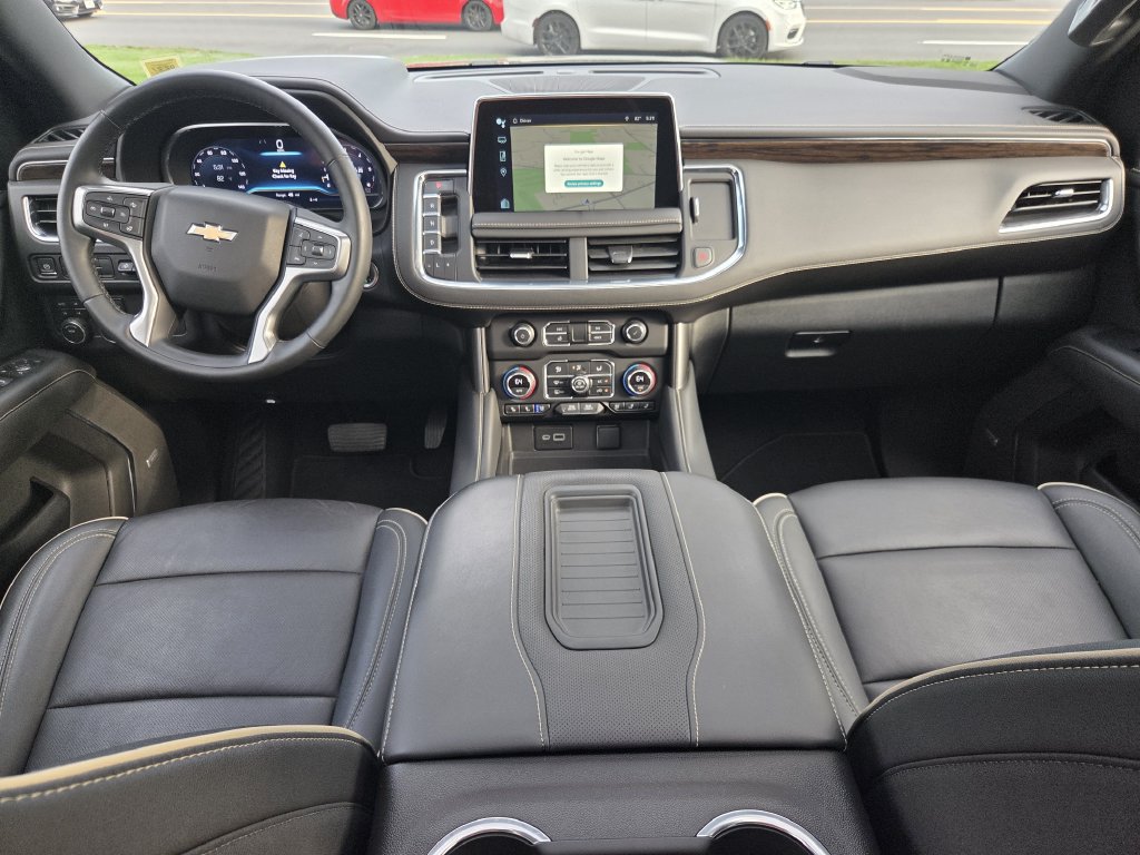 Used 2024 Chevrolet Tahoe Premier AWD/4WD image 2