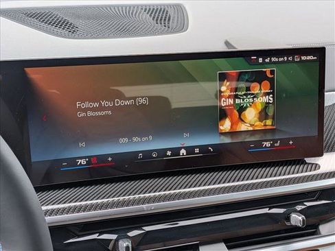 New 2026 BMW X5 M60i w/ Climate Comfort Package image 12