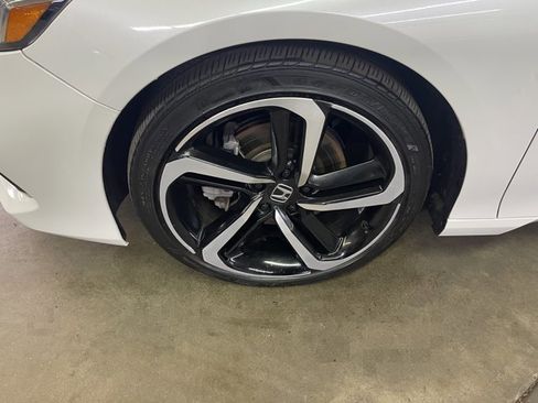 Used 2022 Honda Accord Sport Special Edition image 10