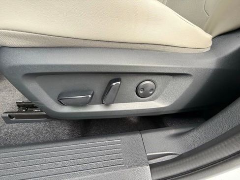 New 2026 Nissan Rogue SV w/ SV Premium Package AWD/4WD image 13