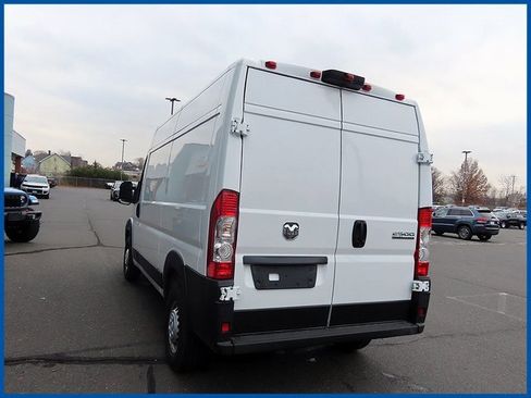 New 2026 RAM ProMaster 2500 w/ Convenience Group image 5