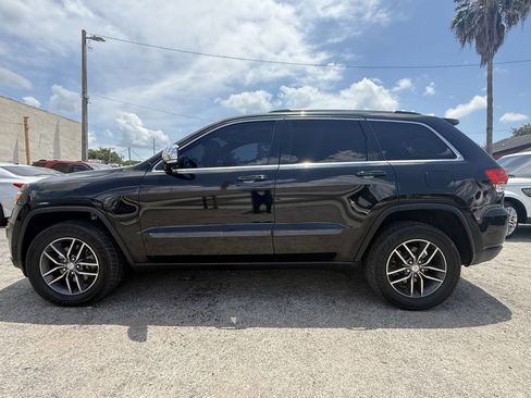 Used 2017 Jeep Grand Cherokee Limited AWD/4WD image 8