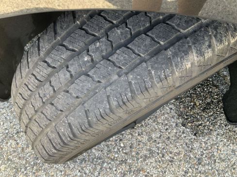 Used 2023 Chrysler Pacifica Touring-L FWD image 16
