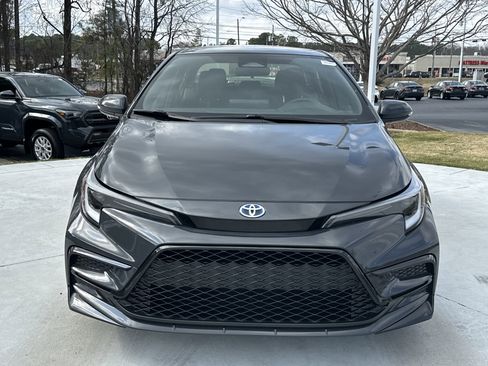 Certified 2024 Toyota Corolla SE image 3