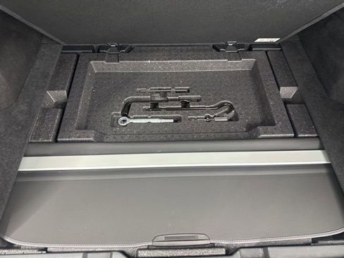 Used 2020 Subaru Outback Limited w/ Popular Package #2 image 11