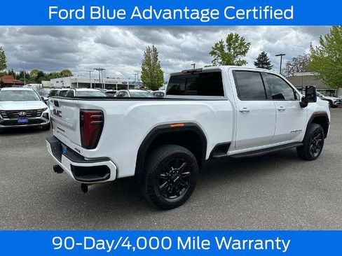 Used 2024 GMC Sierra 2500 AT4 w/ AT4 Premium Plus Package AWD/4WD image 8