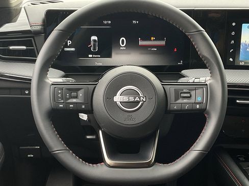 New 2025 Nissan Kicks SR image 20