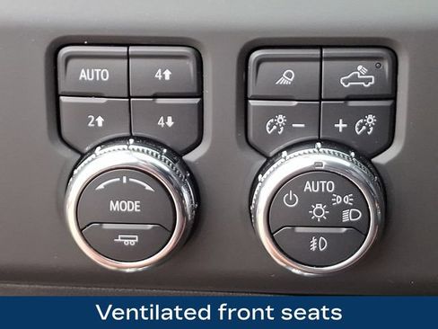 Used 2025 GMC Sierra 1500 Denali Ultimate AWD/4WD image 9