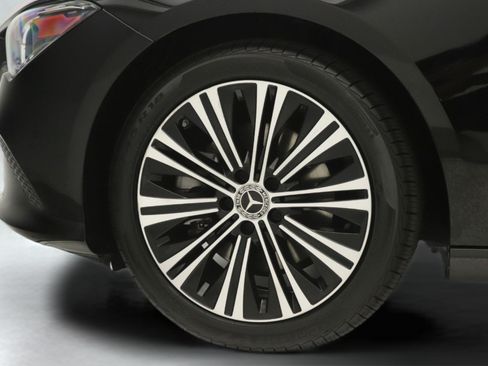 Certified 2023 Mercedes-Benz CLA 250 image 27