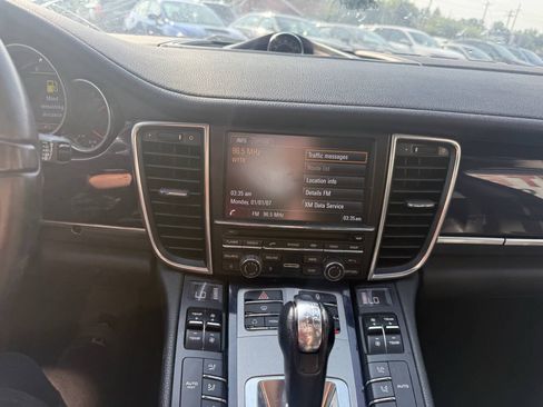 Used 2013 Porsche Panamera image 23