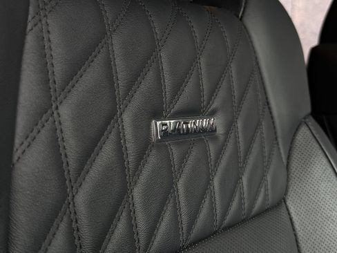 Used 2019 Toyota Tundra Platinum AWD/4WD image 30