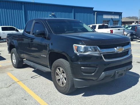 Used 2017 Chevrolet Colorado W/T w/ WT Convenience Package image 4