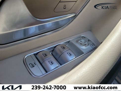 Used 2022 Mercedes-Benz GLE 450 4MATIC image 24